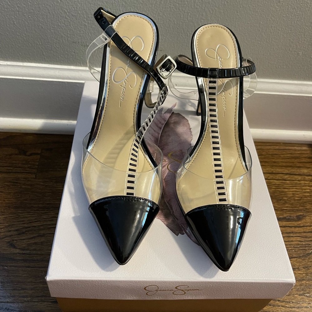Jessica Simpson  black patent leather heels!
